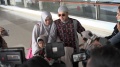 irfan-hakim-bersama-istri-menunaikan-ibadah-umrah_20190103_124357.jpg