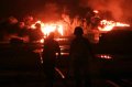 israel-serang-yaman-pelabuhan-hodeida-dibombardir_20240723_110818.jpg