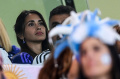 Istri dan Anak-anak Lionel Messi Menyaksikan Sang Ayah Berlaga