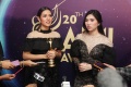 isyana-sarasvati-dan-raisa_20171117_172452.jpg