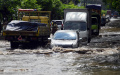 jalan-kawasan-industri-sidoarjo-terendam-air-hujan_20240628_171023.jpg