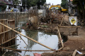 Jalan Longsor Akibat Perbaikan Tanggul