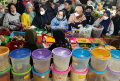 jelang-ramadhan-pasar-kosambi-bandung-ramai-pengunjung_20220401_145939.jpg