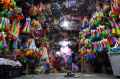 jelang-tahun-baru-2024-bagas-toys-siapkan-3000-terompet_20231221_135004.jpg