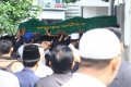 Jenazah Alm KH Hasyim Muzadi di Salatkan