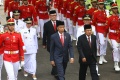 Jokowi Lantik Gubernur Jawa Timur dan Wakilnya