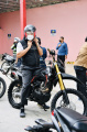jokowi-naik-motor-dari-sibisa-ke-kawasan-pantai-bebas-parapat_20220202_232819.jpg