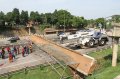 JPO Tol BSD Ambruk Ditabrak Mobil Alat Berat