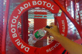 kampanye-dari-botol-jadi-botol_20240614_200247.jpg