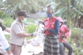 Kantor Karantina Perikanan Tanjung Priok Bagi-Bagi Nasi Bungkus