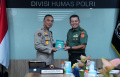 kapuspen-tni-kunjungi-divisi-humas-polri-perkuat-sinergitas_20240125_195522.jpg