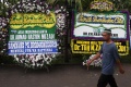 karangan-bunga-duka-cita-untuk-alm-kh-hasyim-muzadi_20170316_143239.jpg