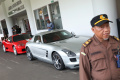kejagung-sita-mobil-supercar-harvey-moeis_20240426_191252.jpg