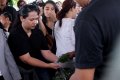 Kekasih Mike Mohede Hadiri Pemakaman Sang Pacar