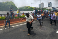 kekerasan-politik-tewaskan-lima-orang-di-sri-lanka_20220510_122954.jpg