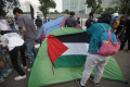kemah-solidaritas-untuk-palestina-di-depan-kedubes-as_20240510_174817.jpg