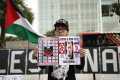 kemah-solidaritas-untuk-palestina-di-depan-kedubes-as_20240510_175145.jpg