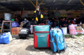 Kepadatan Pemudik Terminal Pondok Pinang