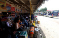 Kepadatan Pemudik Terminal Pondok Pinang