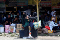 Kepadatan Pemudik Terminal Pondok Pinang