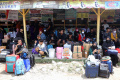 Kepadatan Pemudik Terminal Pondok Pinang