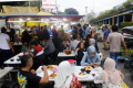 Keramaian Pusat Kuliner di Kawasan Pasar Senen Jakarta