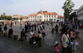 keramaian-warga-pada-akhir-pekan-di-kawasan-kota-tua_20220327_233649.jpg