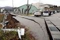 Kerusakan Akibat Gempa M 7,5 di Jepang