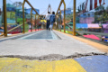 kerusakan-jembatan-kaca-penghubung-kampung-warna-warni_20231027_220549.jpg