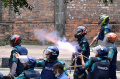 kerusuhan-di-bangladesh-meluas-ratusan-orang-tewas_20240720_064047.jpg