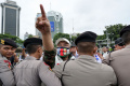Ketegangan Massa Pro dan Kontra saat Sidang MK