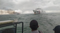 KN Pulau Dana-323 Bakamla RI Padamkan Kapal Terbakar
