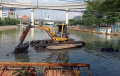 kolam-retensi-simpang-polda-dikeruk-jelang-musim-hujan_20231109_151251.jpg