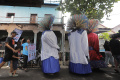komunitas-ondel-ondel-sosialisasikan-pemilu-damai_20240121_160144.jpg