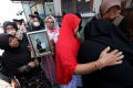 Korban Meninggal Kecelakaan Bus Tiba di Rumah Duka