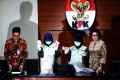 KPK Gelar Barang Bukti OTT Nganjuk