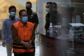 KPK Resmi Menahan Hakim PN Surabaya Itong Isnaeni Hidayat