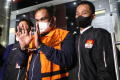 KPK Tahan Buronan Izil Azhar
