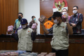 kpk-tetapkan-9-orang-tersangka-termasuk-wali-kota-bekasi_20220106_205107.jpg