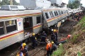 KRL Commuter Line Anjlok Di Bogor