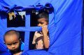 lahan-milik-pt-kai-ditertibkan-warga-tidur-di-tenda_20160731_210905.jpg