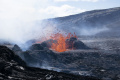 Lava Pijar Erupsi Gunung Berapi Jadi Tontonan di Islandia