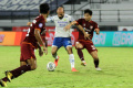 liga-1-borneo-fc-kalah-0-1-dari-persib-bandung_20220120_194648.jpg