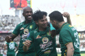 liga-1-persebaya-kalahkan-pss-sleman-2-1_20240303_194449.jpg