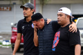 Manager dan Pemain Arema FC Lakukan Tabur Bunga di Stadion Kanjuruhan