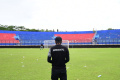 Manager dan Pemain Arema FC Lakukan Tabur Bunga di Stadion Kanjuruhan