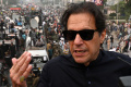 mantan-pm-pakistan-imran-khan-terluka-dalam-upaya-pembunuhan_20221104_070755.jpg