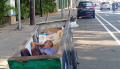 manusia-gerobak-tertidur-nyenyak_20221001_220848.jpg