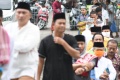 Masjid Al Akbar Tetap Gelar Salat Jumat, Jemaah Lewati Bilik Sterilisasi
