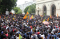 Massa Duduki Rumah Presiden Sri Lanka Hingga Rezim Tumbang
